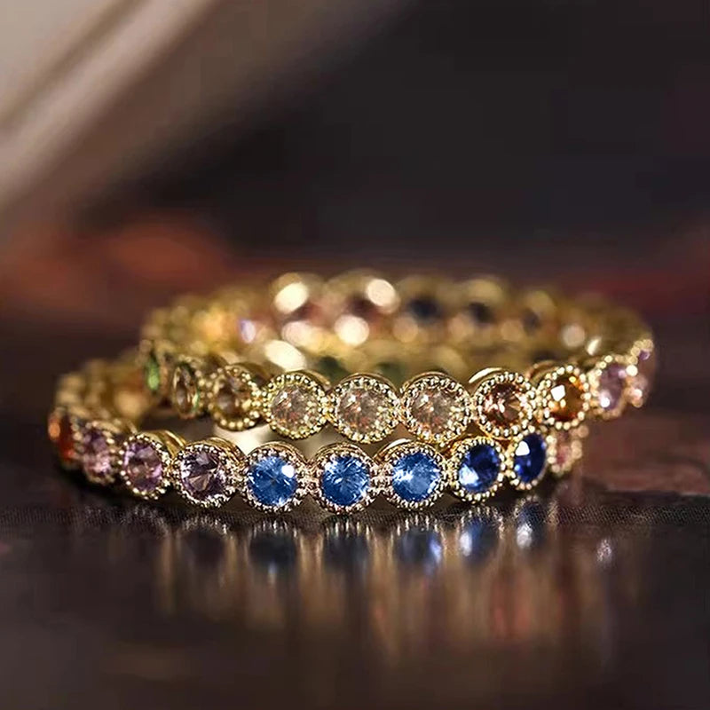 Huitan Anelli di promessa con zirconi cubici arcobaleno colorati per le donne Accessori da sposa alla moda di lusso color oro Gioielli per ragazza