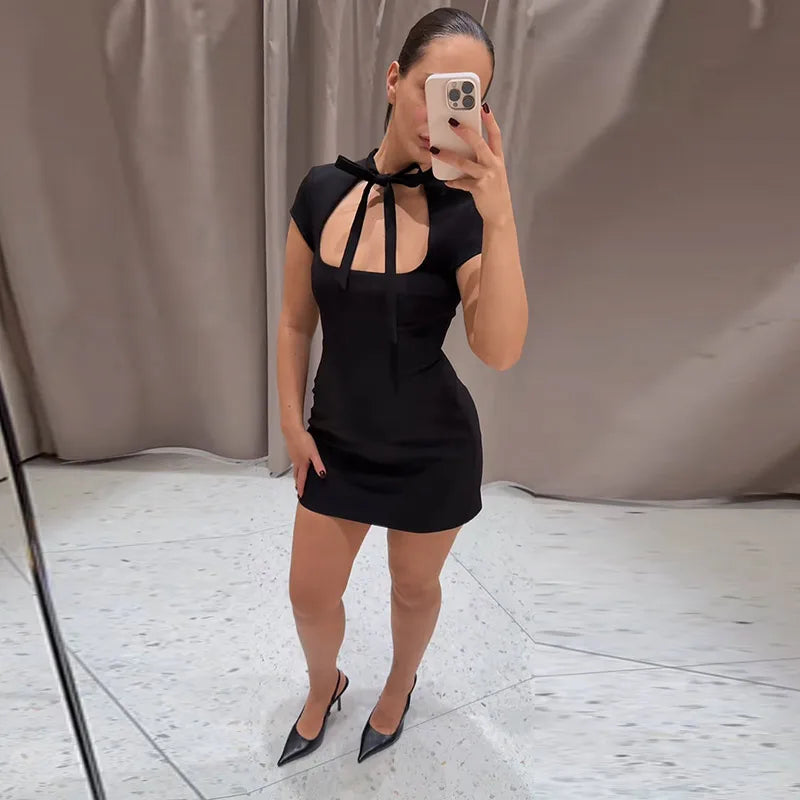 Abito Elegante Estivo 2026 da Donna con Stampa a Pois e Inserti in Pizzo, Vestito da Spiaggia Senza Maniche con Schiena Scoperta in Raso e Spalline Sottili