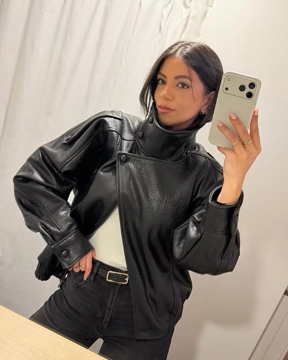 Giacche Corte in Ecopelle Nera alla Moda per Donne, Cappotti Oversize Retrò con Collo Alto e Maniche Lunghe, Abbigliamento Classico da Strada per Autunno e Inverno
