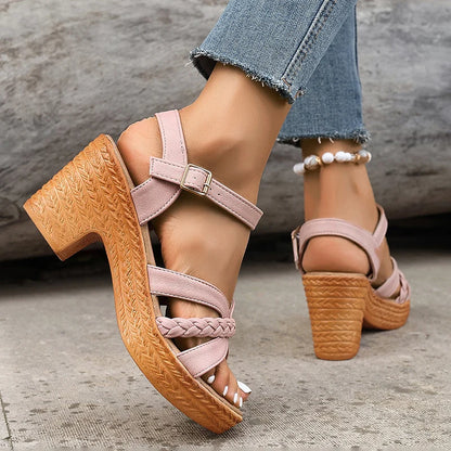 Sandales d'été à talons hauts pour femmes 2025 Sandales d'été à plateforme avec boucle à la cheville pour femmes Sandales gladiateur à talon carré en cuir PU pour femmes