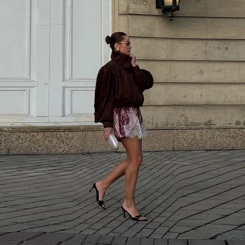 Pantaloncini Corti in Velluto con Inserti in Pizzo Sexy, Vita Alta Elastica, Mini Shorts Larghi da Donna, Nuova Collezione Estiva 2026, Streetwear Femminile