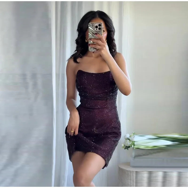 Abito da festa in pelle con ritaglio sexy Guaina senza maniche Lunghezza pavimento Scava fuori Bustier Abito aderente Abiti da sera con cerniera divisa sul retro