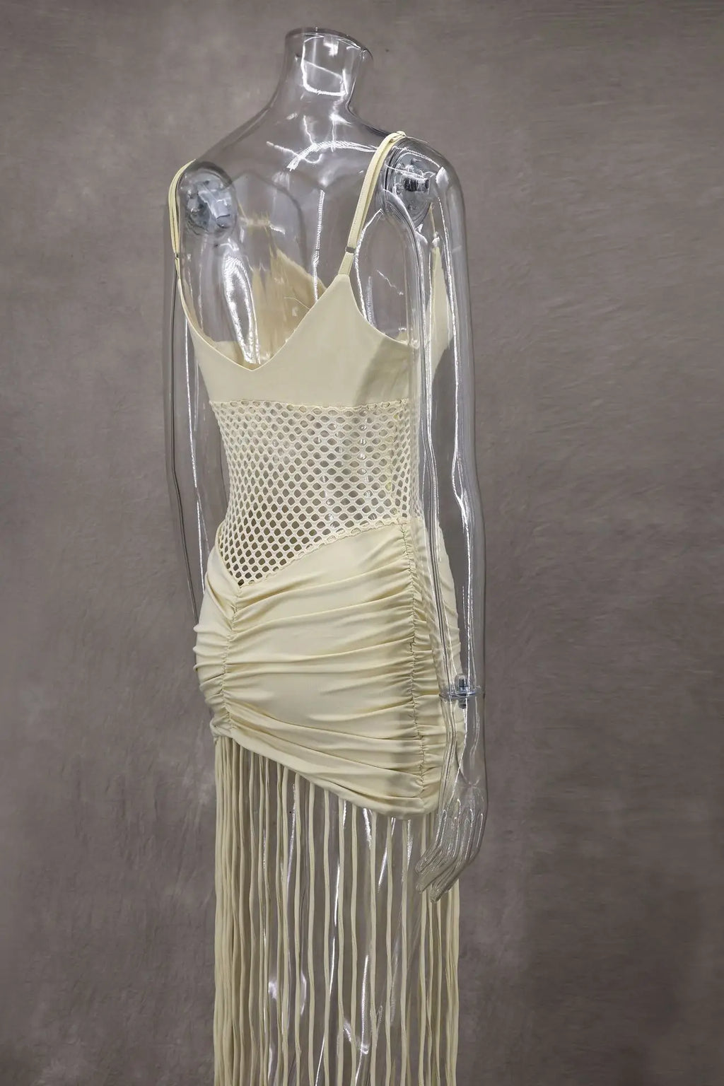 Abito con fionda con giunture sull'orlo con nappa Abito da donna sexy con vita scava fuori Abiti aderenti pieghettati elasticizzati Abito da spiaggia estivo solido femminile