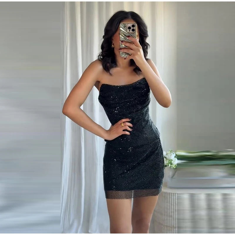 Abito da festa in pelle con ritaglio sexy Guaina senza maniche Lunghezza pavimento Scava fuori Bustier Abito aderente Abiti da sera con cerniera divisa sul retro