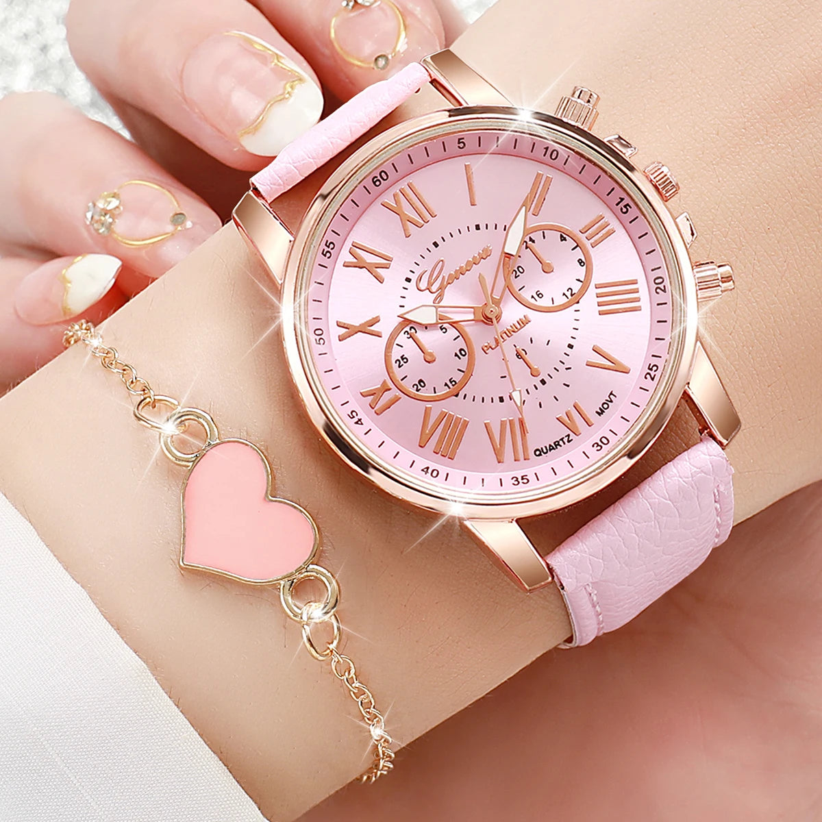 4 pezzi moda donna orologi semplice quadrante Roma orologio al quarzo cinturino in pelle da donna orologi da polso braccialetti a cuore set (senza scatola)