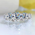 3.6CT Tutti gli anelli Moissanite per le donne 5 pietre scintillanti Dia Wedding Band Gioielli in argento sterling 100%