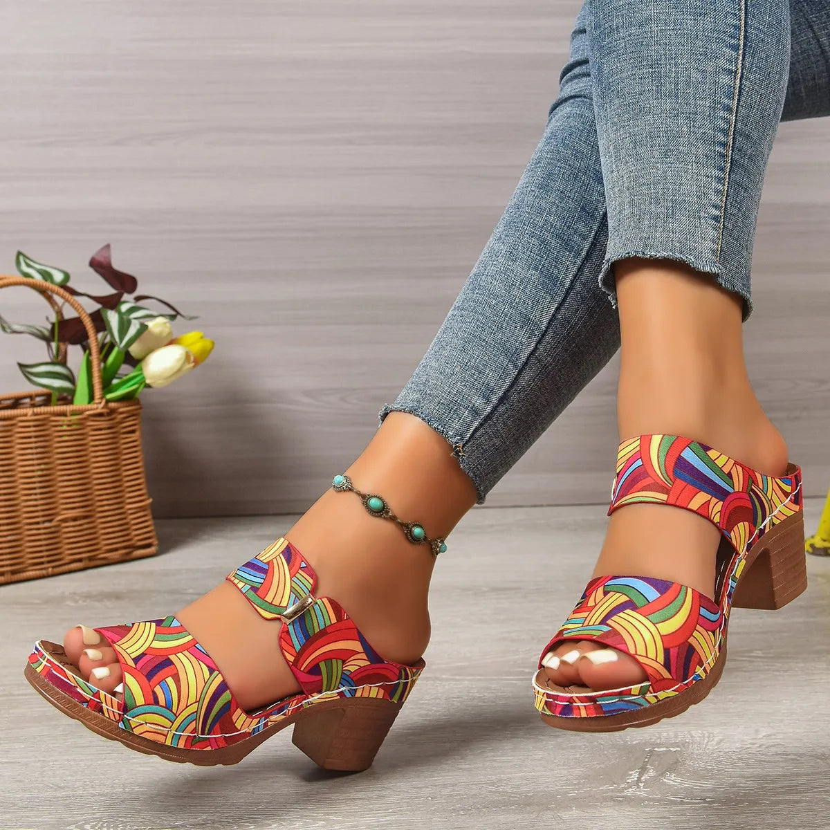 Sandales d'été légères à talons hauts pour femmes, nouvelles sandales élégantes à bout ouvert et talon épais, mules décontractées à bride arrière pour femmes 2026