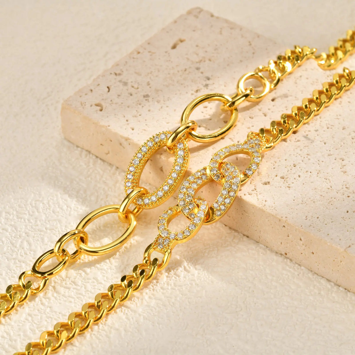 Bracelet pour femme de luxe avec breloque géométrique en zircon AAA, bracelets exquis en chaîne en métal plaqué or, bijoux de mariage de haute qualité
