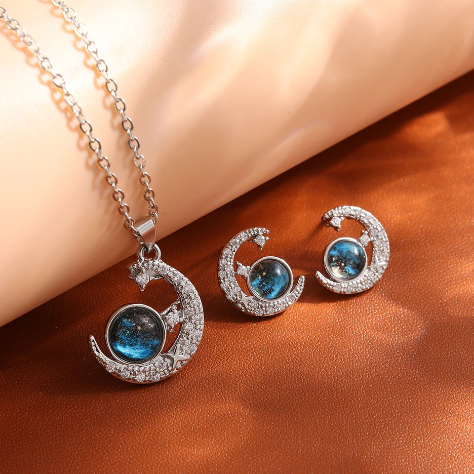 Collana di lusso leggera in acciaio al titanio con serie Star per donna, colore oro, pianeta, luna, astronauta, collane con ciondolo, gioielli, regali