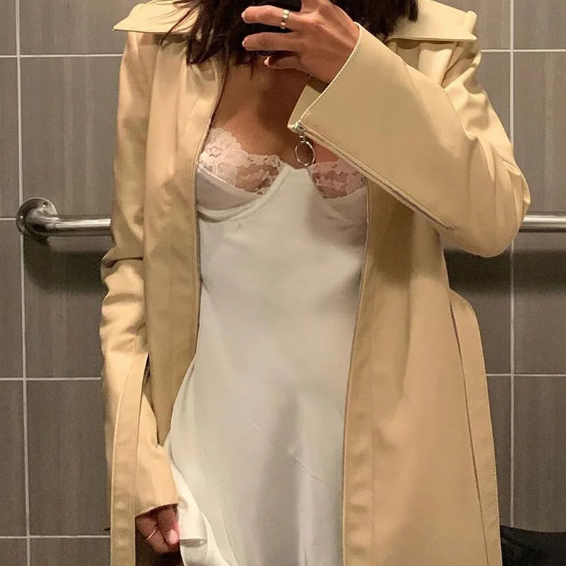 2024 New Sexy White Lace Trim Mini abito in raso per le donne Solid Backless Maxi prendisole abiti aderenti da festa femminile Streetwears