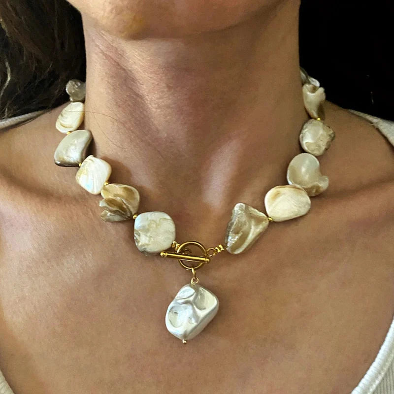 2023 tendenza elegante gioielli da sposa grande collana di perle per le donne moda imitazione perla verde rosa pietra di colore collana girocollo