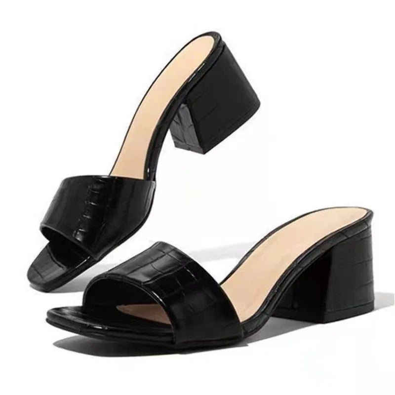 Pantofole estive Scarpe moda donna per donna Sandali grandi neri Pantofole con tacco di lusso Zapatos De Mujer