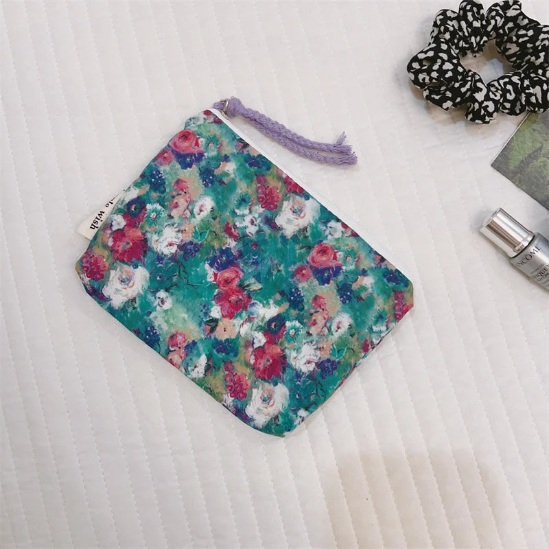 Portamonete in cotone con stampa floreale fresca estiva Mini portaoggetti Borsa in stoffa piccola Borsa per cuffie Borsa per cosmetici da viaggio Borsa per trucco