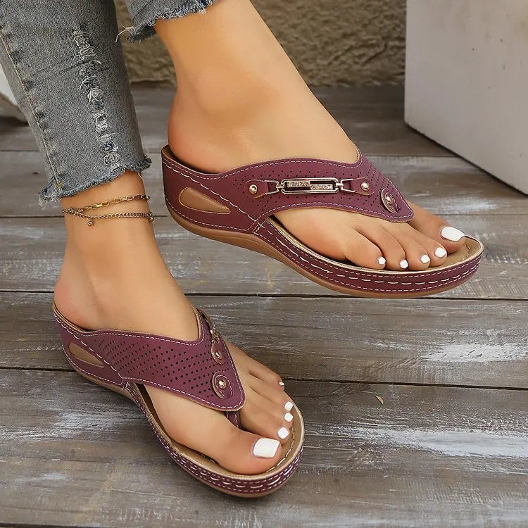 Sandales Orthopédiques d'Été pour Femmes, Nouvelles Tongs Orthopédiques avec Support de Voûte Plantaire, Claquettes à Semelle Épaisse Antidérapante pour Usage Quotidien et Plage
