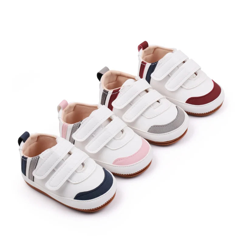 Scarpe per bambini Morbida PU PVC di alta qualità Suola antiscivolo Neonato Bambino Prewalking Sneaker Primavera e autunno Stile 2024 Nuovo BXC3223