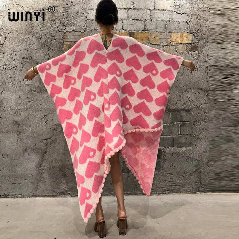 WINYI inverno scollo a v colletto mantello di alta qualità confortevole spesso caldo poncho donna natale dolce amore stampa abito irregolare