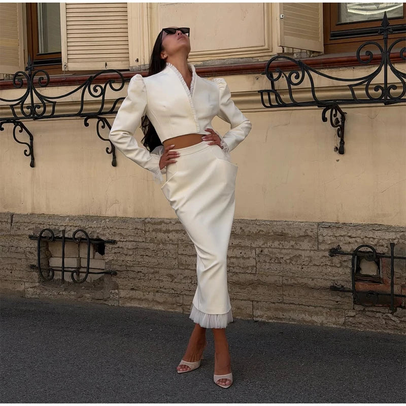 Completo di Top Corto e Gonna Midi in Tulle Bianco, Lussuoso, con Scollo a V, Maniche Lunghe a Sbuffo, Vestibilità Slim, Collezione Primavera 2026, per Appuntamenti e Ufficio