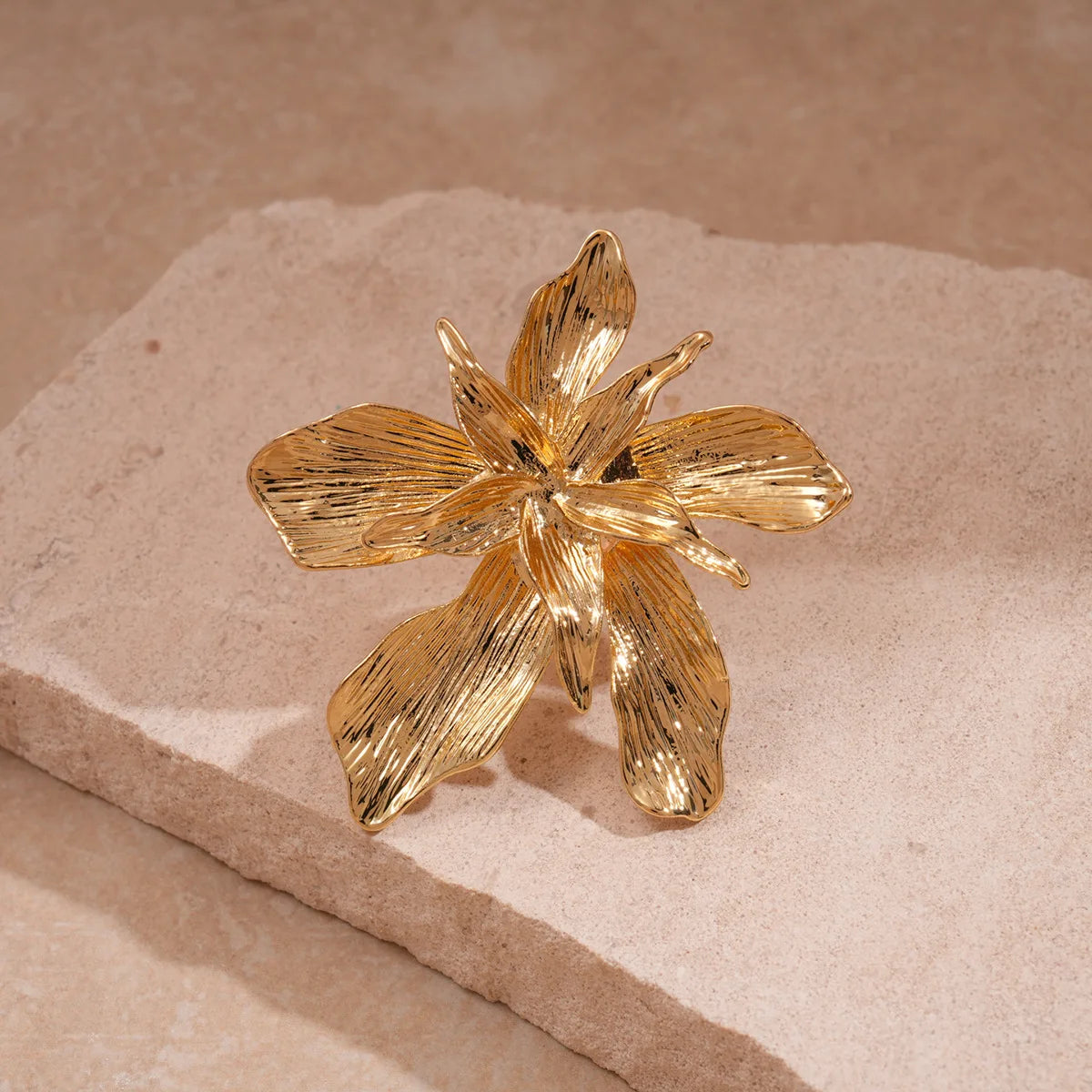 Anello a fiore grande a doppio strato esagerato per donna, classico e alla moda, in metallo, apribile, per indice, gioielli per compleanno e matrimonio M