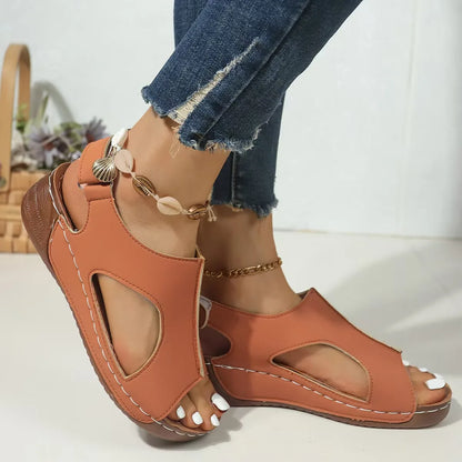 Damen Keilsandalen Plateauschuhe aus Kunstleder Peep Toe Sommer Casual Strandsandalen mit Klettverschluss Bequeme Wanderschuhe Mode Damen Sommer Elegant