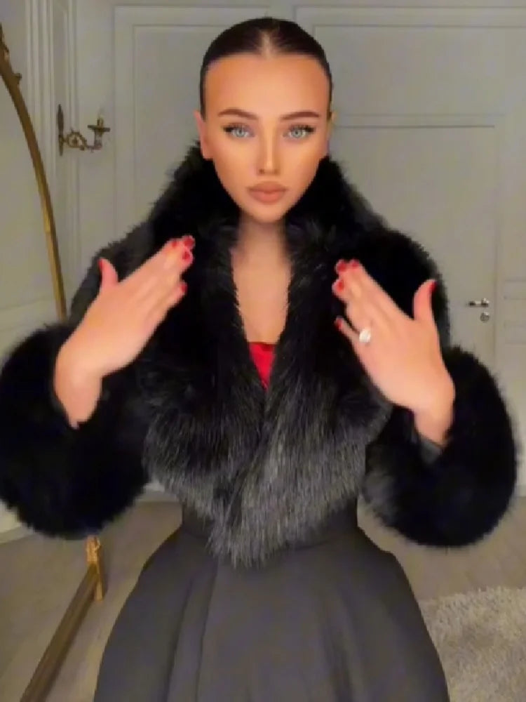 Cappotto lungo elegante da donna in misto lana con collo grande in pelliccia sintetica, polsini e vita arricciata, modello svasato a trapezio, maxi cappotto retrò per feste, capospalla