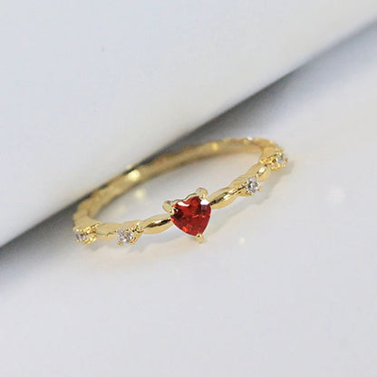Huitan Squisito Rosso Amore CZ Proposta di Fidanzamento Anelli per Le Donne Fascia Sottile Estetica Gioielli di Moda Femminile Fantasia Regalo di Compleanno