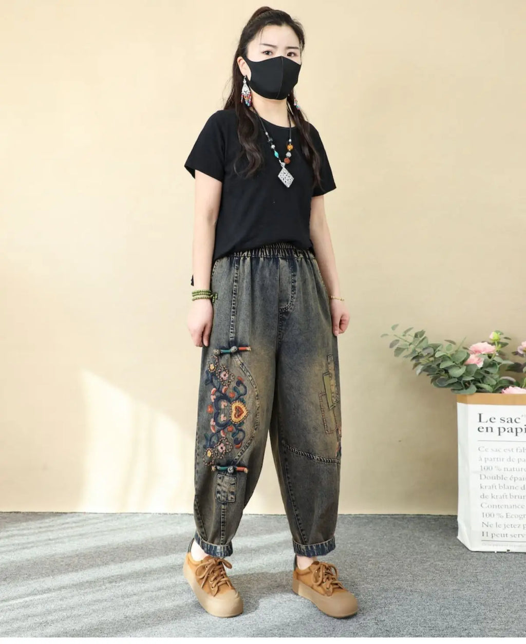 Jeans Ricamati Artistici Retrò da Donna, Nuovi Pantaloni Casual in Denim Elasticizzato a Vita Alta, Collezione Primavera Autunno 2026