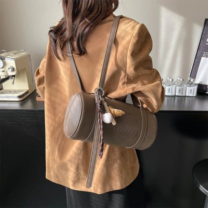 Borse a tracolla multifunzionali a forma di cilindro per donna 2024 Borse invernali di ultime borse firmate Borsa a tracolla di lusso con pendente