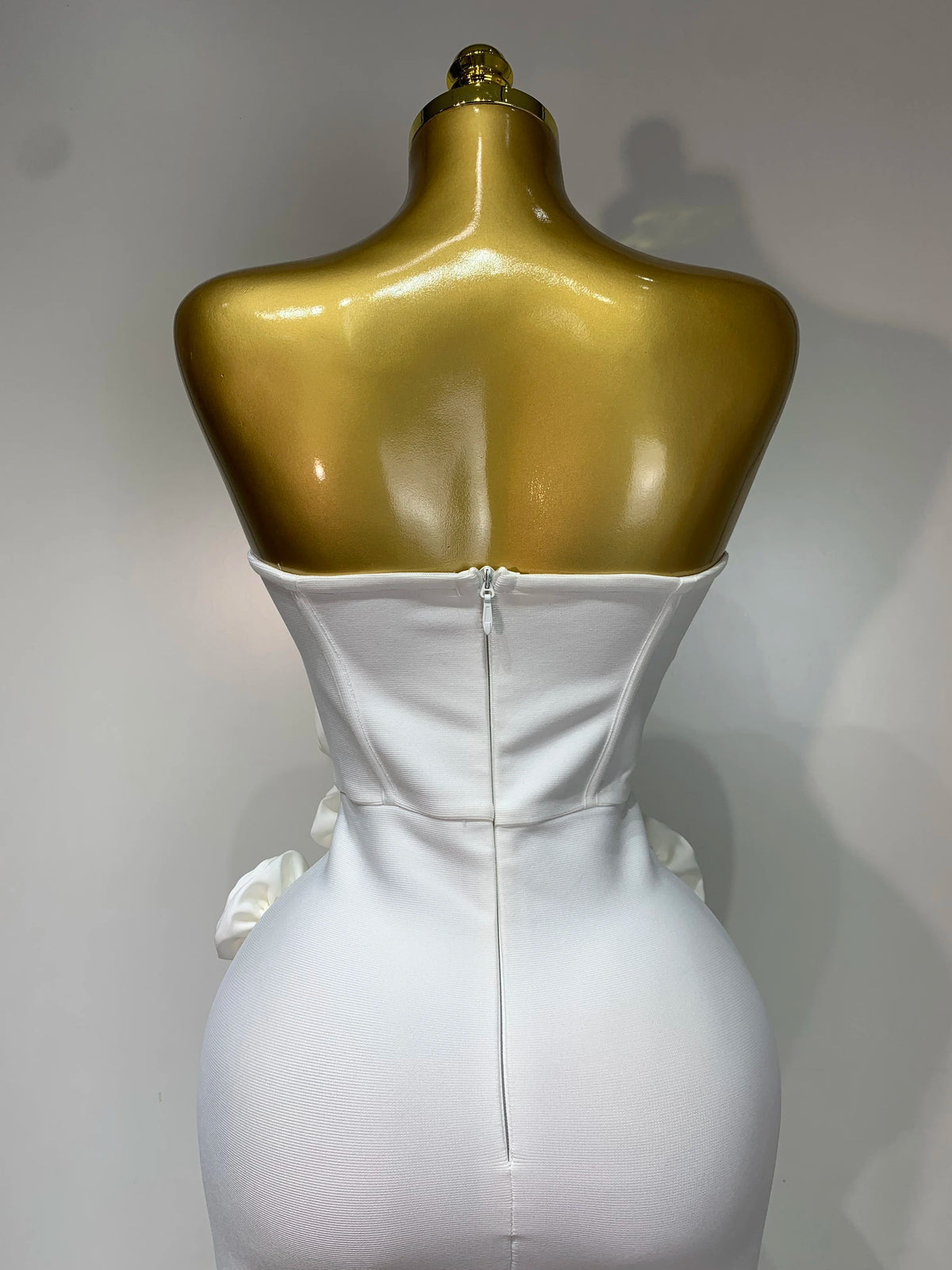 2025 Le più nuove donne sexy senza spalline backless fiore rosso vestito dalla fasciatura midi Celebirty eleganti abiti da sera per feste di compleanno