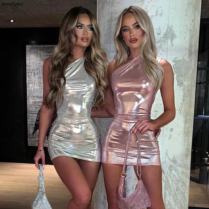 Abiti aderenti sexy con una spalla per le donne Mini abito attillato irregolare solido Festa femminile Nightclub Glutei Abito corto vestido