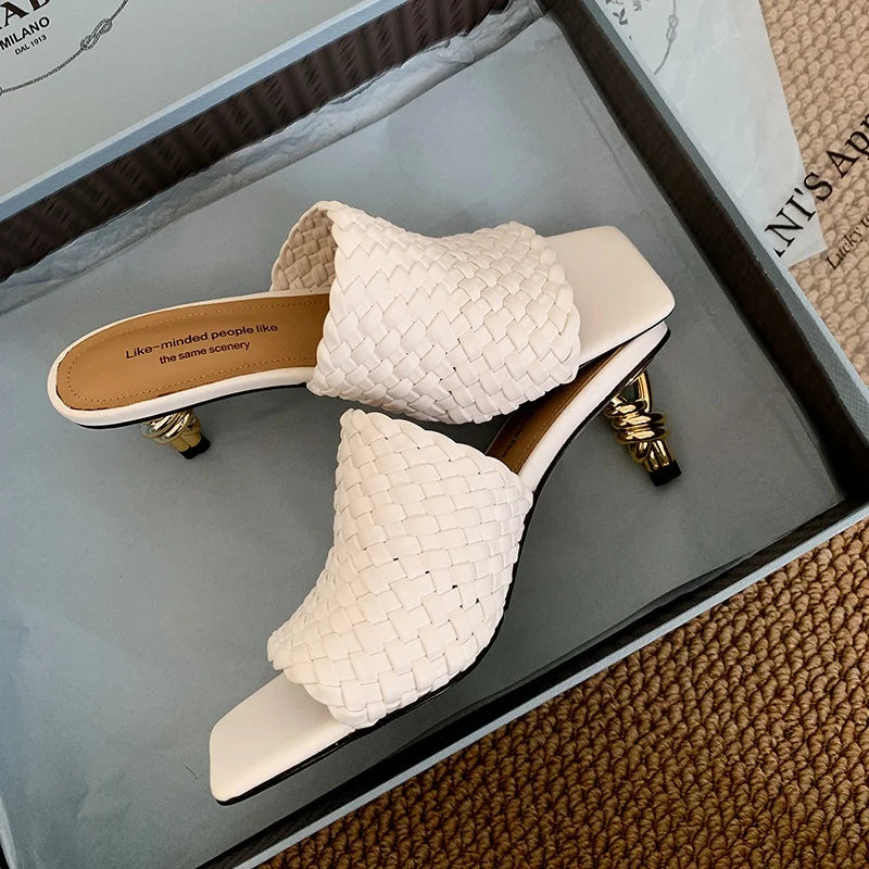 Sandales d'été pour femmes, pantoufles de style concis, sandales en tissu pour filles, sandales de mariée sexy à talon chaton élégant