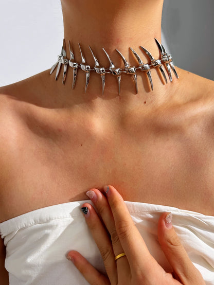 Collana da Donna in Lega con Scheletro Spinato Stile Hip-Hop Audace, Perfetta per Feste, Uso Quotidiano e Outfit Street Style - NOVITÀ