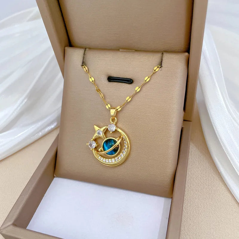 Collana di lusso leggera in acciaio al titanio con serie Star per donna, colore oro, pianeta, luna, astronauta, collane con ciondolo, gioielli, regali
