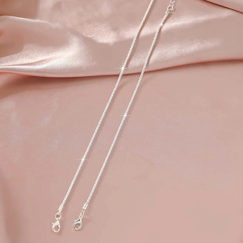 Cavigliera a catena sottile scintillante per donna Bracciale a doppio strato con ciondolo a forma di croce a cuore con zirconi sul piede della gamba Gioielli da spiaggia estivi alla moda