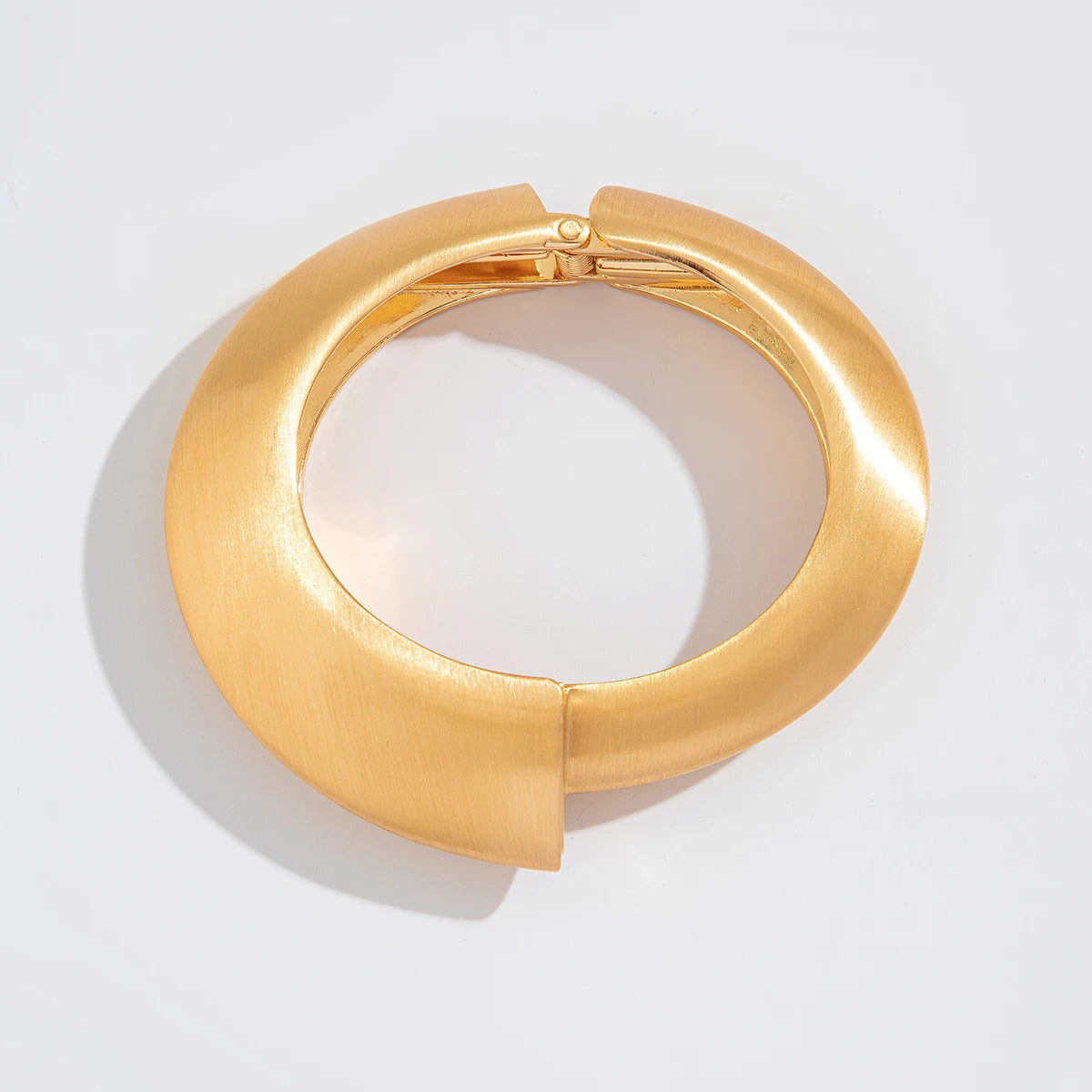 SHIXIN 4 Stili di Bracciali a Polsino Larghi in Metallo Opaco Punk, Bracciali Geometrici Vintage Color Oro per Donne e Uomini, Nuova Collezione di Gioielli