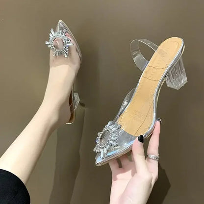Sandali con tacco alto a punta da donna estivi Pantofola in vetro trasparente Tacco spesso Scarpe alla moda a forma di vetro da vino