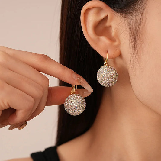 Orecchini scintillanti con zirconi e strass per le donne Orecchini a sfera rotondi Accessori da sposa per matrimoni Commercio all'ingrosso di gioielli per orecchie da festa