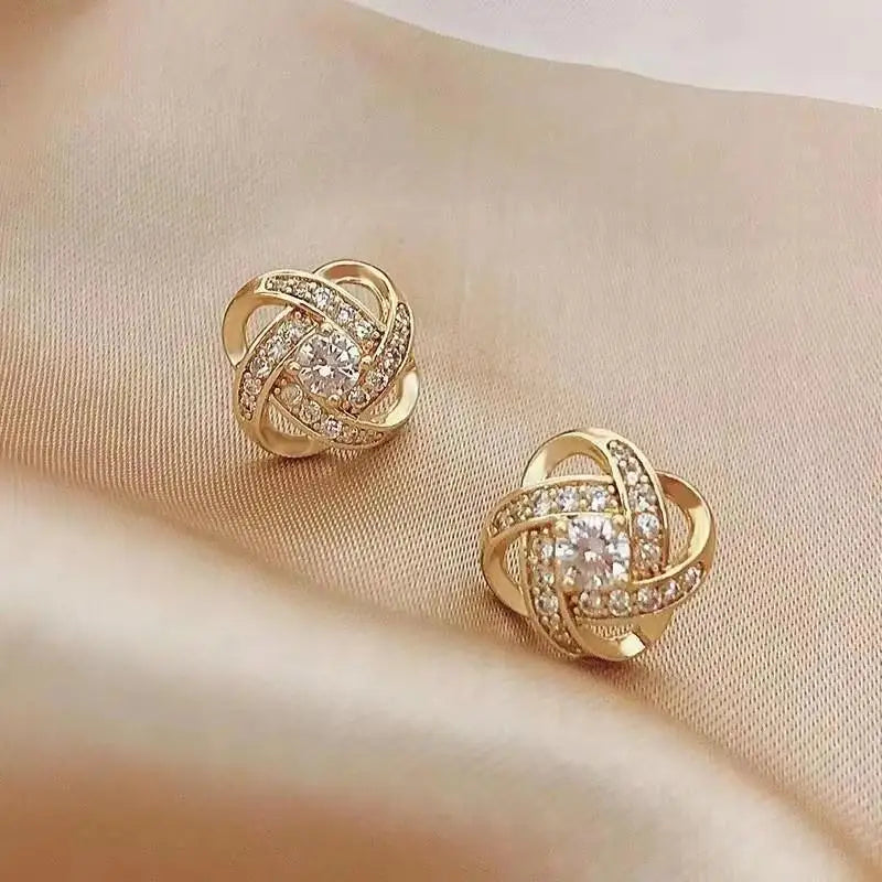 Orecchini in argento 925 con ago in argento moda coreana con cuore di cristallo per gioielli da donna 2025 Trending Nuovi orecchini a cerchio da donna di lusso Brincos