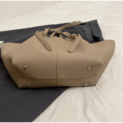 Estate nuova borsa tote di grande capacità moda alla moda modello litchi tinta unita trama semplice borsa monospalla sotto le ascelle