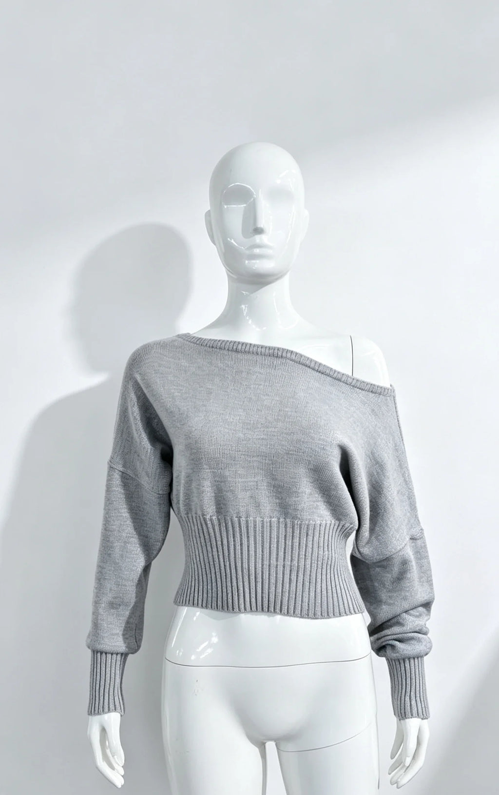 Maglione da donna monospalla in maglia, elegante, a maniche lunghe, caldo, con cintura in vita, pullover ampio, abbigliamento invernale autunnale, nuovo modello tinta unita