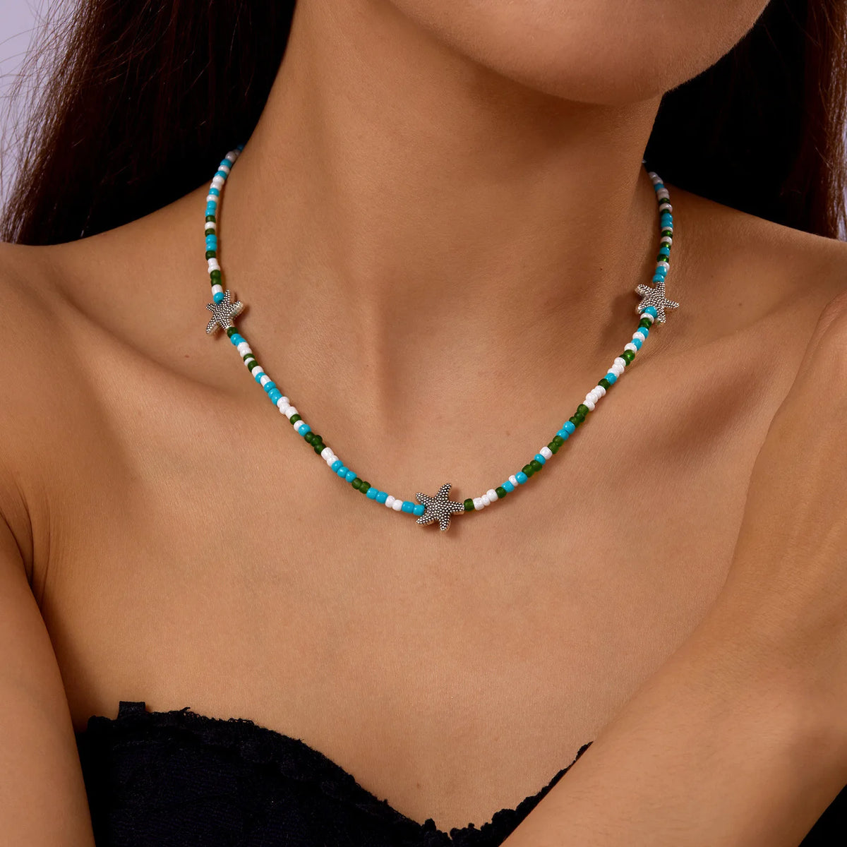 Collana con ciondolo stella marina con perline di riso bohémien per donna, fatta a mano, perla d'imitazione, girocollo con perline colorate, gioielli da spiaggia estiva