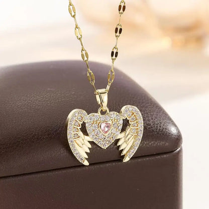 Collana con Ciondolo a Forma di Cuore con Ali d'Angelo in Argento con Micro Zirconi Incastonati, Nuovo Design Estetico di Alta Qualità, Squisita ed Elegante
