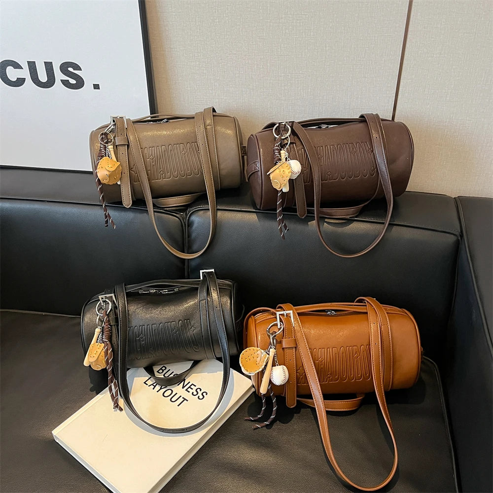 Borse a tracolla multifunzionali a forma di cilindro per donna 2024 Borse invernali di ultime borse firmate Borsa a tracolla di lusso con pendente