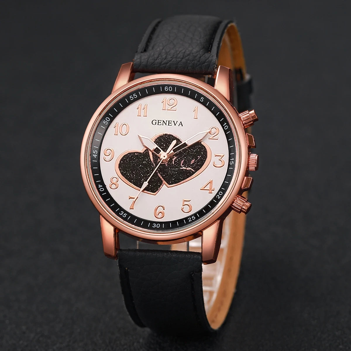 1/4PCSt Orologi da donna alla moda Orologio al quarzo con quadrante a cuore Cinturino in pelle casual Orologi da polso da donna Reloj Mujer (senza scatola)