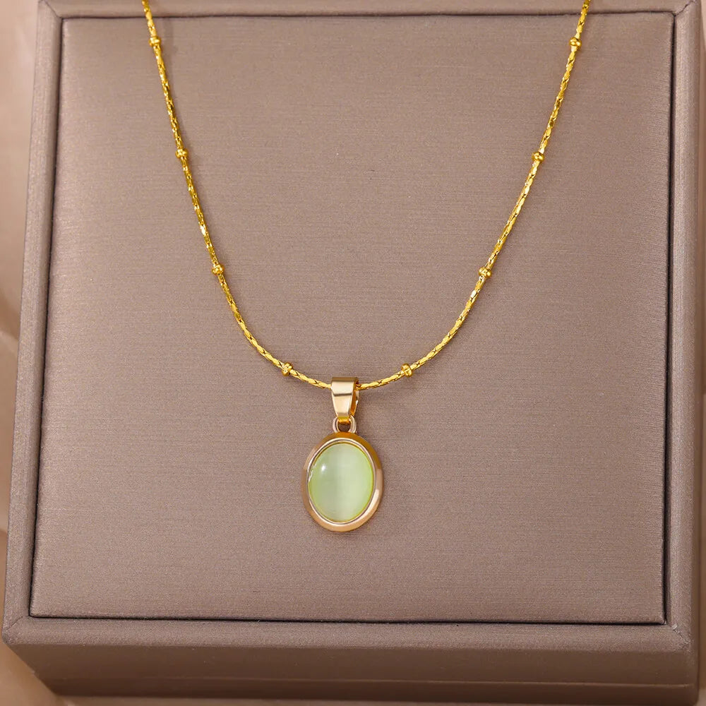 Collana ovale in pietra opale di moda per donna Collana con ciondolo in pietra ovale color oro in acciaio inossidabile Regalo di gioielli estetici per matrimonio