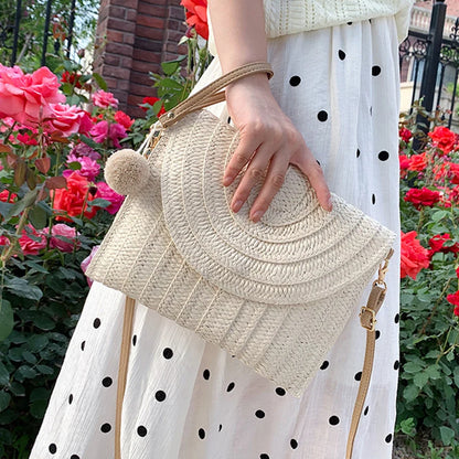 Pochette di paglia da spiaggia estiva borsa a tracolla con ciondolo a sfera carina per le donne borse a tracolla da viaggio borsa da donna borse Casual borsa di vimini