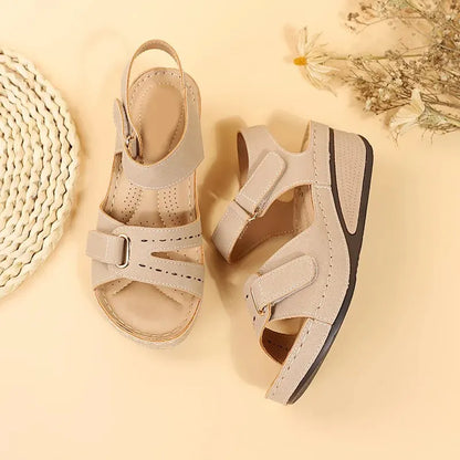 Sandali con zeppa estivi per donna 2023 scarpe da spiaggia antiscivolo di nuova moda donna piattaforma Casual leggera Sandalias Mujer Plus Size