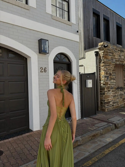 Chic Green Fishbone Halter Abito lungo Lady Solid Sexy Backless Pieghettato Off-spalla Abiti a trapezio 2025 nuovo abito da festa di Natale