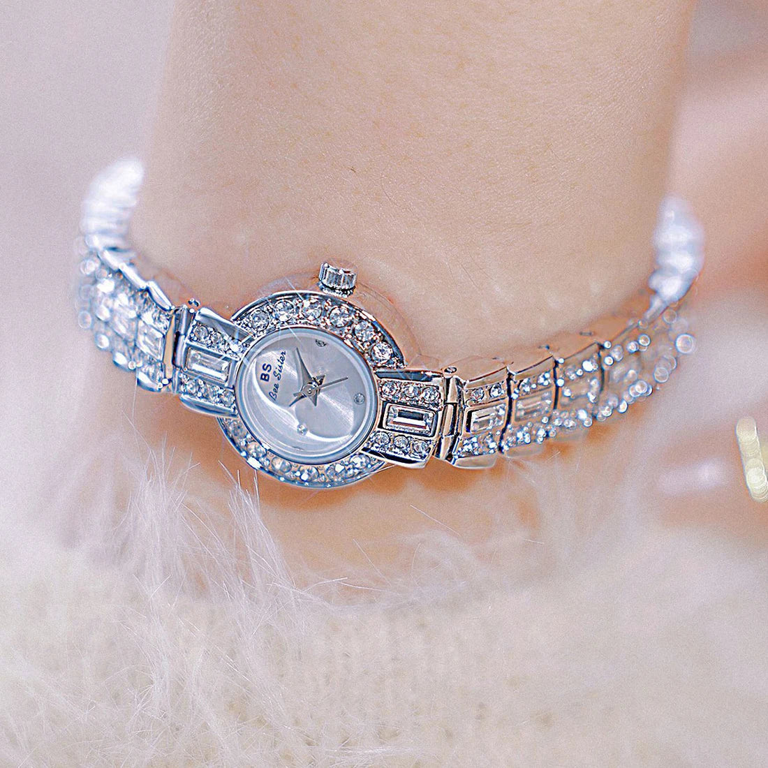 BS orologi da donna 2025 orologio da polso da donna elegante di lusso orologio da polso al quarzo con strass in argento dorato orologio da donna Vintage piccolo