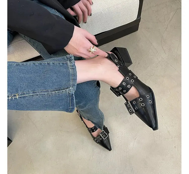 2023 Damen Sommersandalen Damen Ballerinas Spitznieten Einzelne Schuhe Plateau Damen Sandalen zapatos de mujer Trend