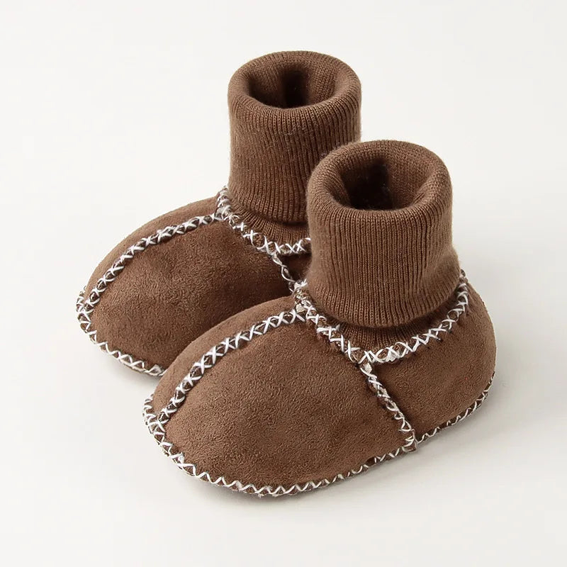 Scarpe spesse in pelle scamosciata per bambini Neonati Stivaletti caldi in peluche invernale Stivaletti per ragazze in pelliccia Pelle di pecora unisex Bambini Ragazzo Primi camminatori